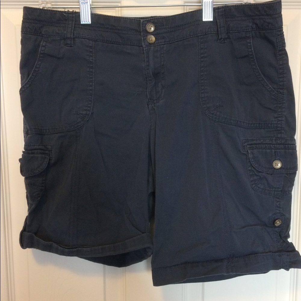 Women’s Shorts Blue 10 Petite Pockets Rolled Legs